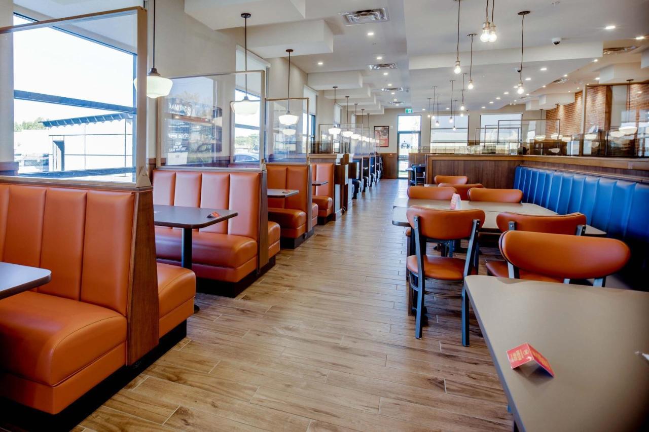 Sandman Signature Saskatoon South Hotel 外观 照片